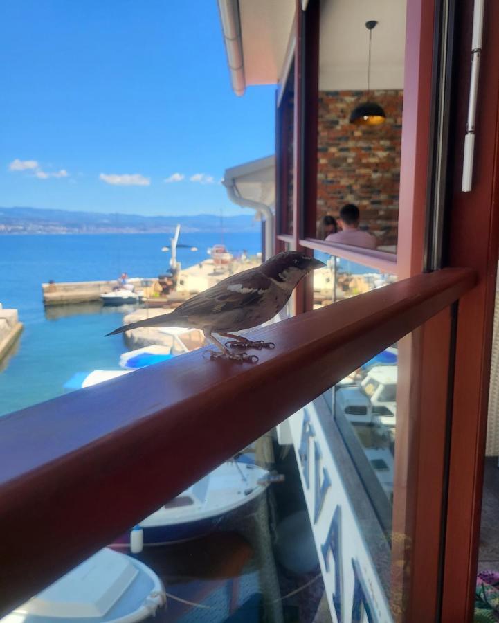 Apartment With Direct Sea View, Free Parking And Close To Beaches And Promenade 洛夫兰 外观 照片